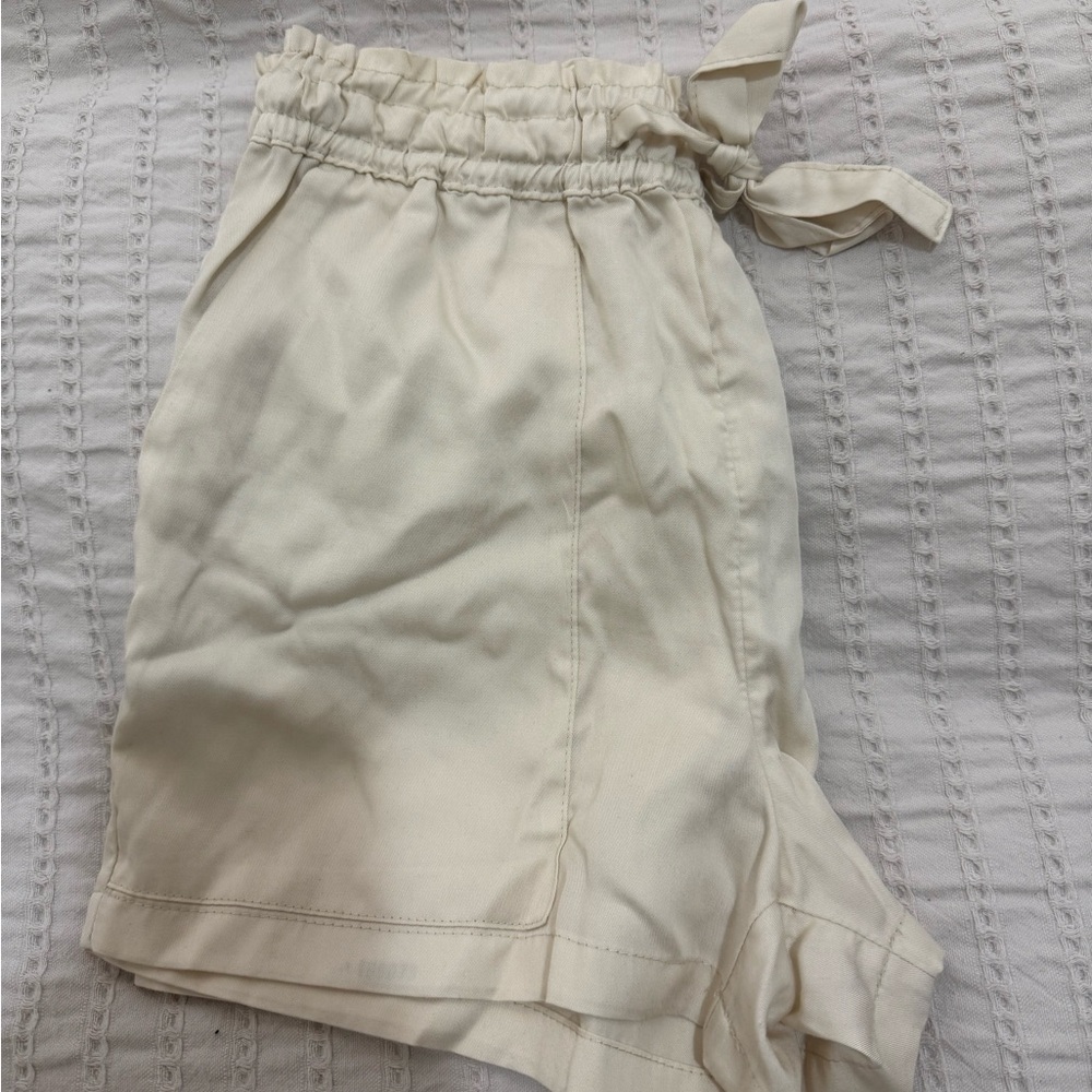 Women's Cream Tie-Waist Shorts